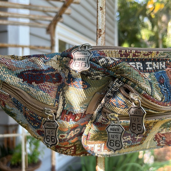 Vintage pioneer express route us 66 tapestry Fanny pack with 6 zipper pockets - Picture 4 of 8